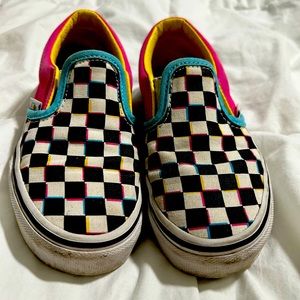 Girls Vans size 13. Great condition.